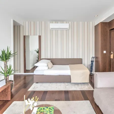 Apartamento Bo - Julio Dinis * & Parking