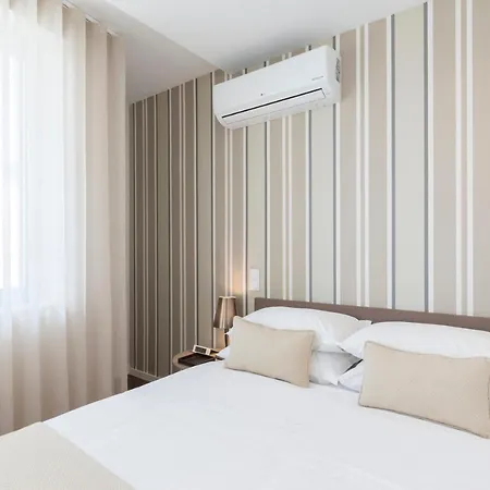Bo - Julio Dinis * Apartments & Parking Porto