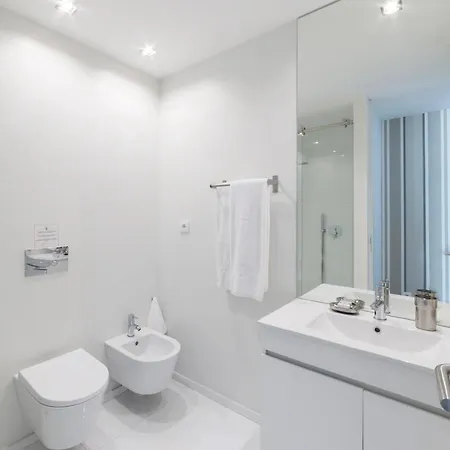Bo - Julio Dinis * Apartments & Parking Apartment