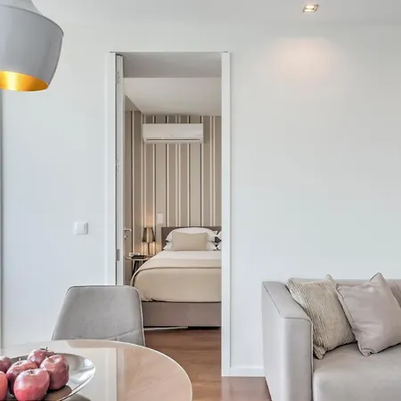 Bo - Julio Dinis * Apartments & Parking Apartment