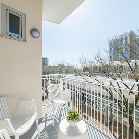 Bo - Julio Dinis * Apartments & Parking Apartment *