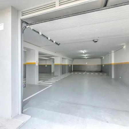 Bo - Julio Dinis * Apartments & Parking Porto